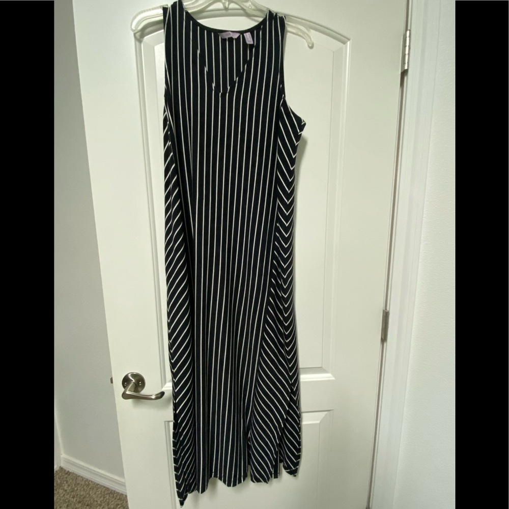 Women’s black and white striped maxi dress